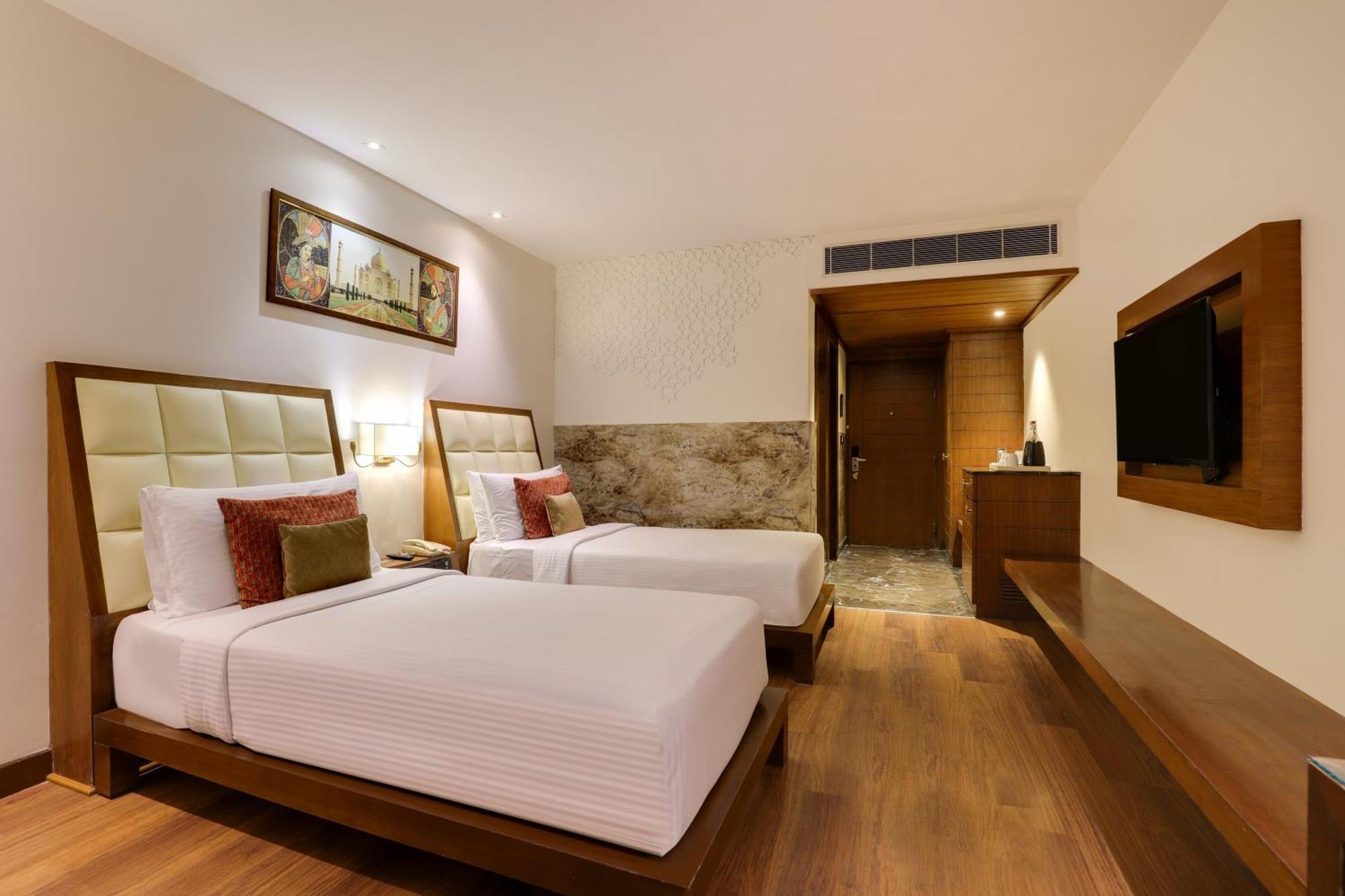 Saura Hotel, Agra - A Club Mahindra Associate Luaran gambar