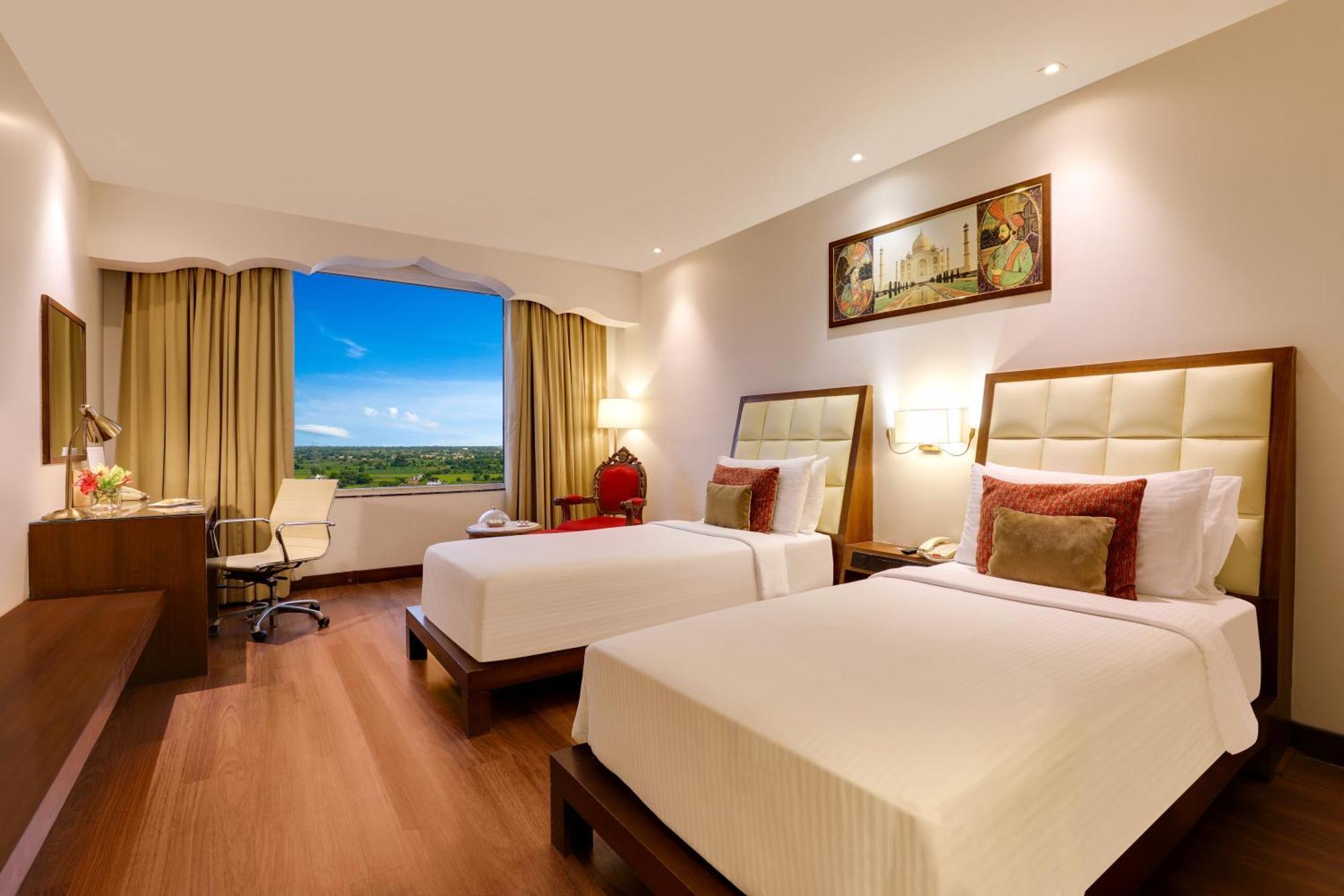Saura Hotel, Agra - A Club Mahindra Associate Luaran gambar