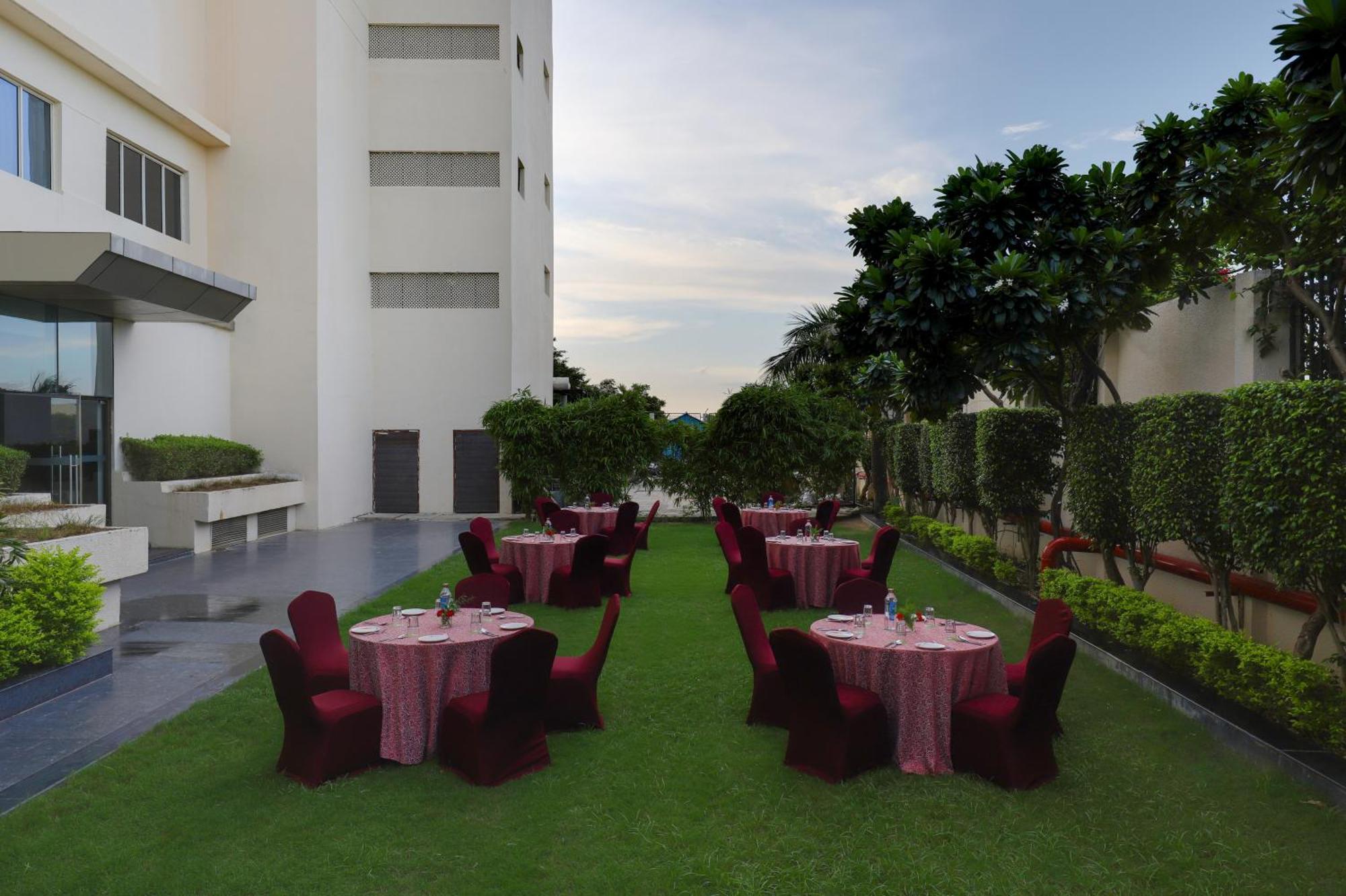 Saura Hotel, Agra - A Club Mahindra Associate Luaran gambar