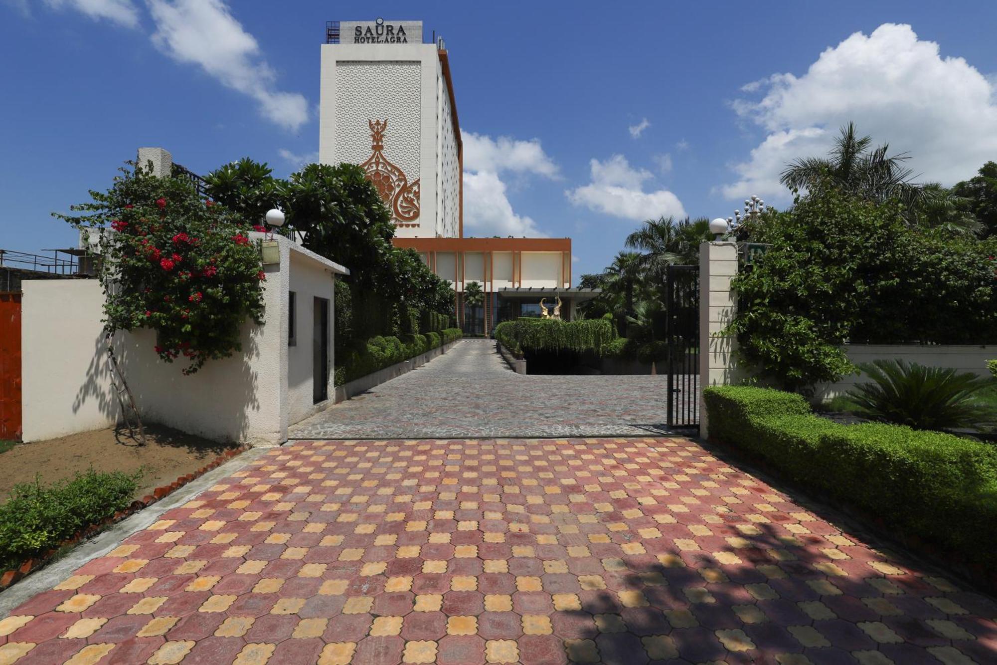 Saura Hotel, Agra - A Club Mahindra Associate Luaran gambar