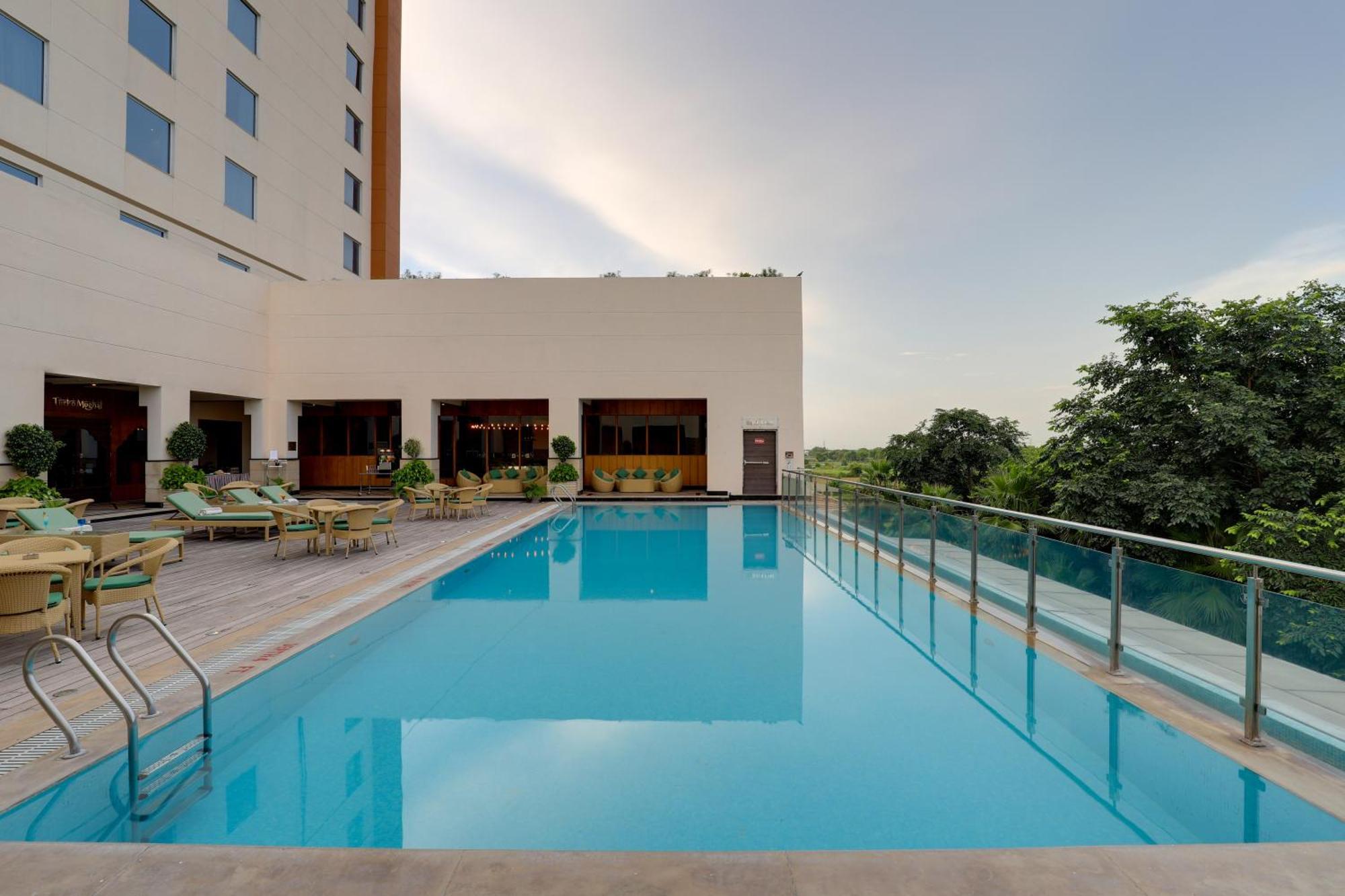 Saura Hotel, Agra - A Club Mahindra Associate Luaran gambar