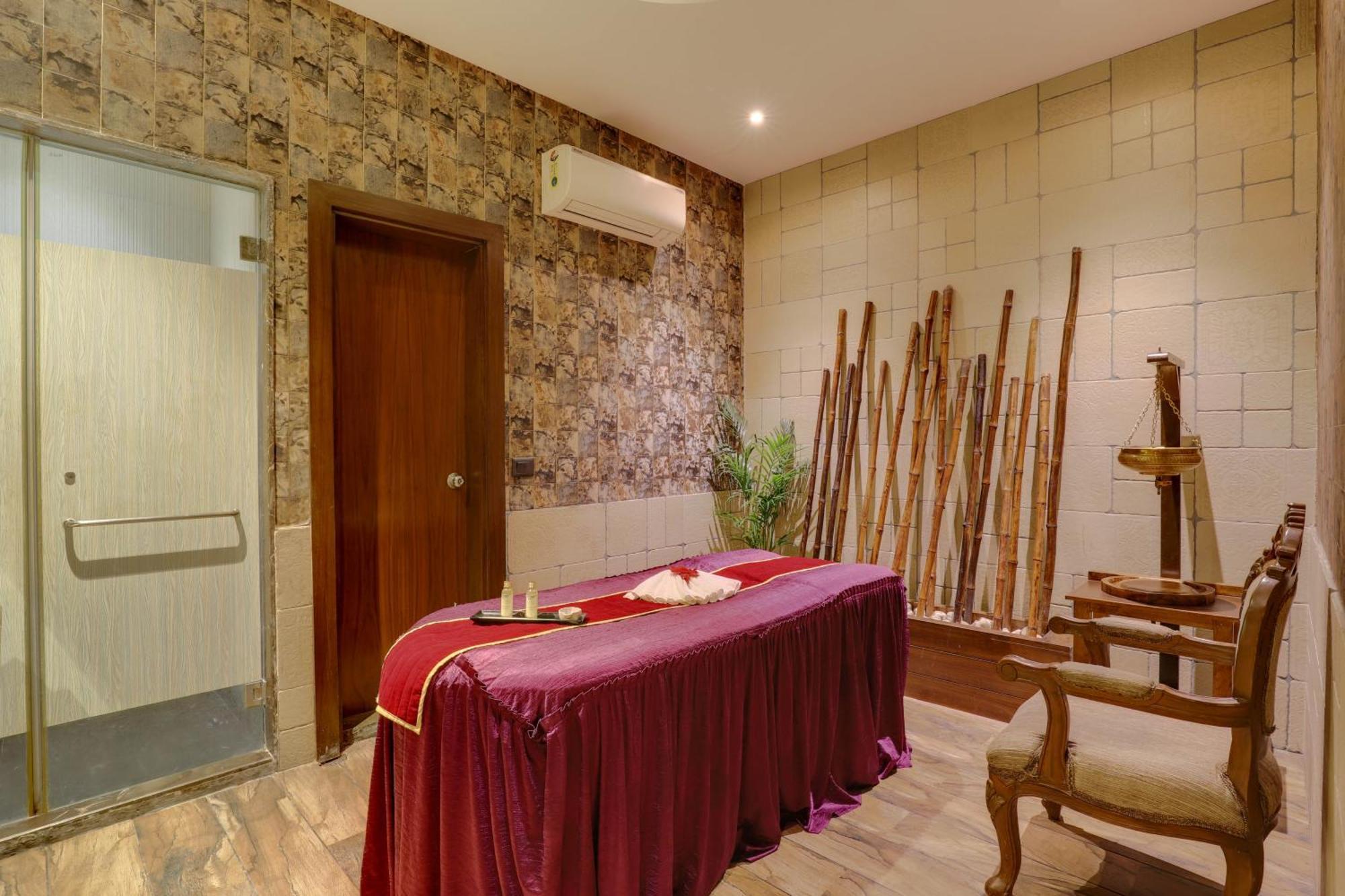 Saura Hotel, Agra - A Club Mahindra Associate Luaran gambar