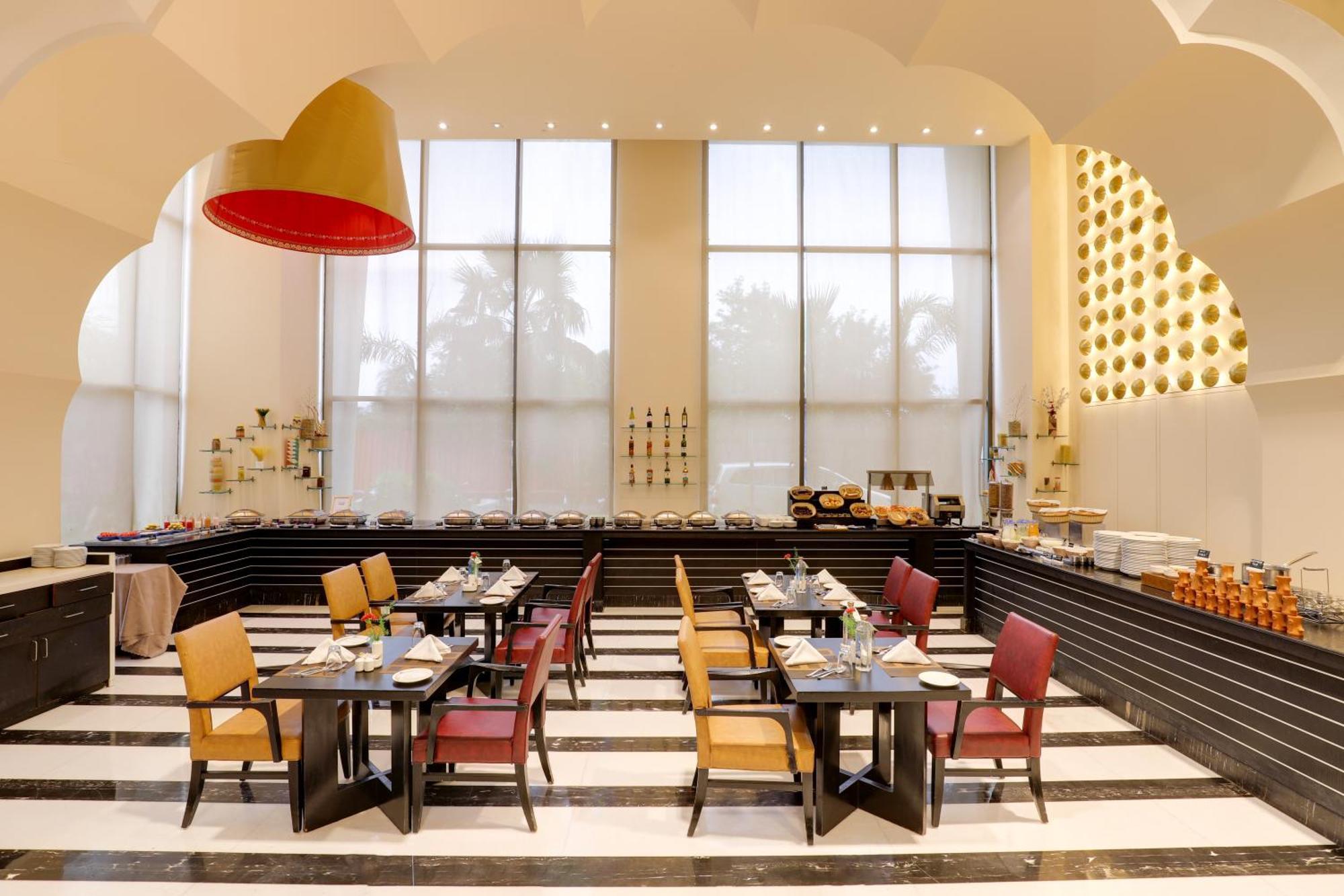 Saura Hotel, Agra - A Club Mahindra Associate Luaran gambar
