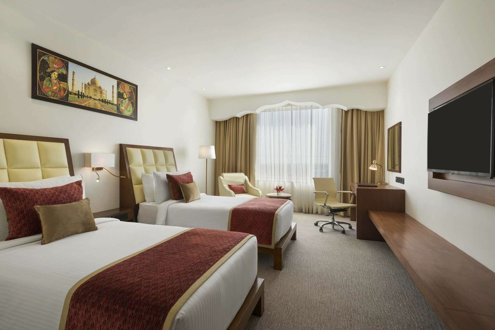 Saura Hotel, Agra - A Club Mahindra Associate Luaran gambar